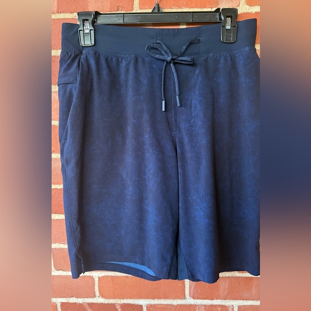 Lululemon T.H.E Train Hard Everyday Short size Medium